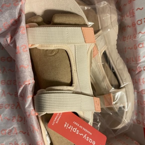 Easy Spirit Sandles - Picture 2 of 2